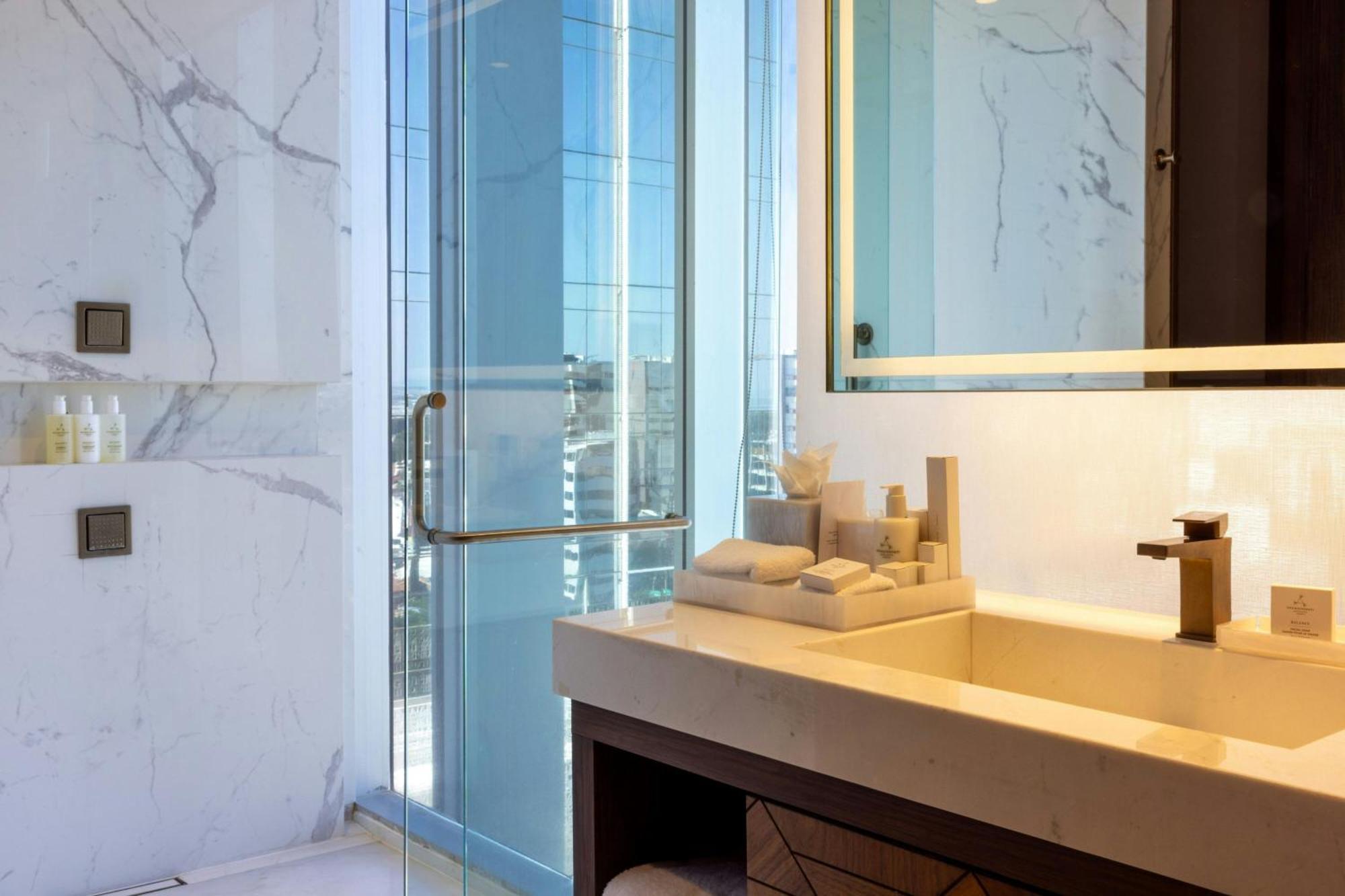 Jw Marriott Hotel غوادالاجارا المظهر الخارجي الصورة